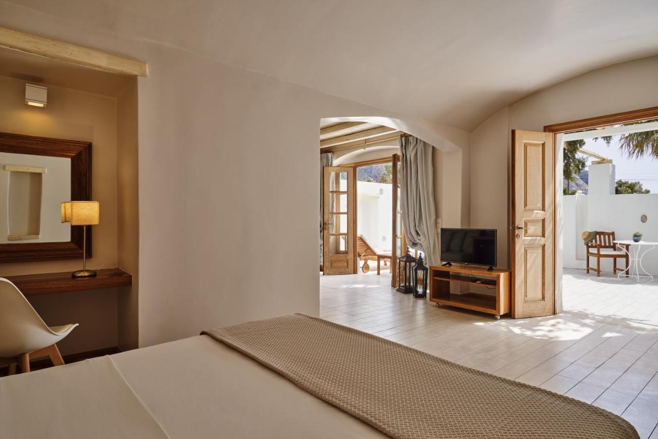 Meltemi Village Hotel Períssa Eksteriør bilde