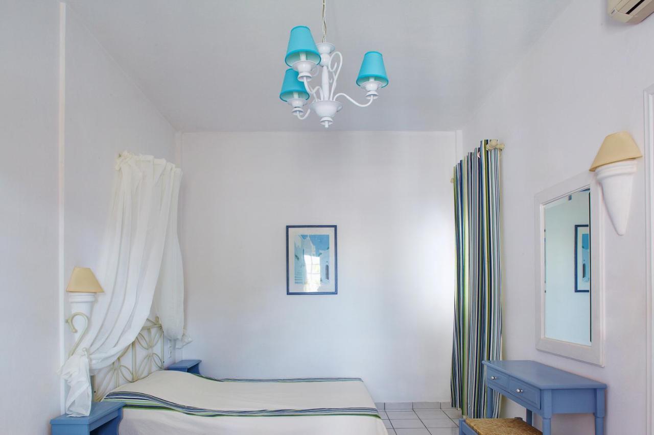 Meltemi Village Hotel Períssa Eksteriør bilde